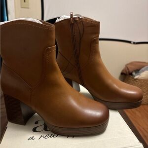 a.n.a Brown Ankle Boots with Block Heel and Side Zipper